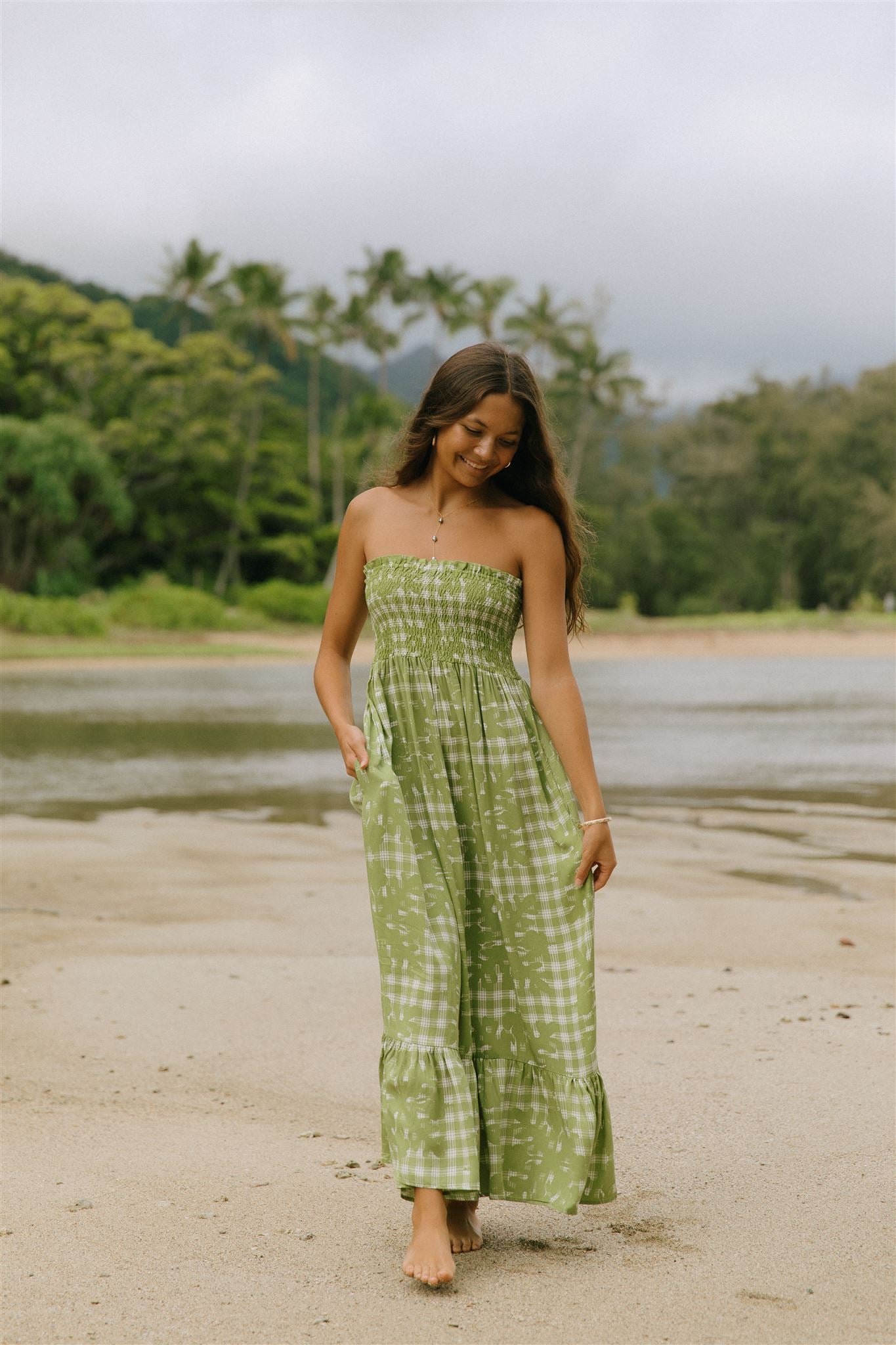 Kiele Maxi Hibiscus Hawaiian Quilt Dress Kiele Maxi Hibiscus Hawaiian Quilt Dress