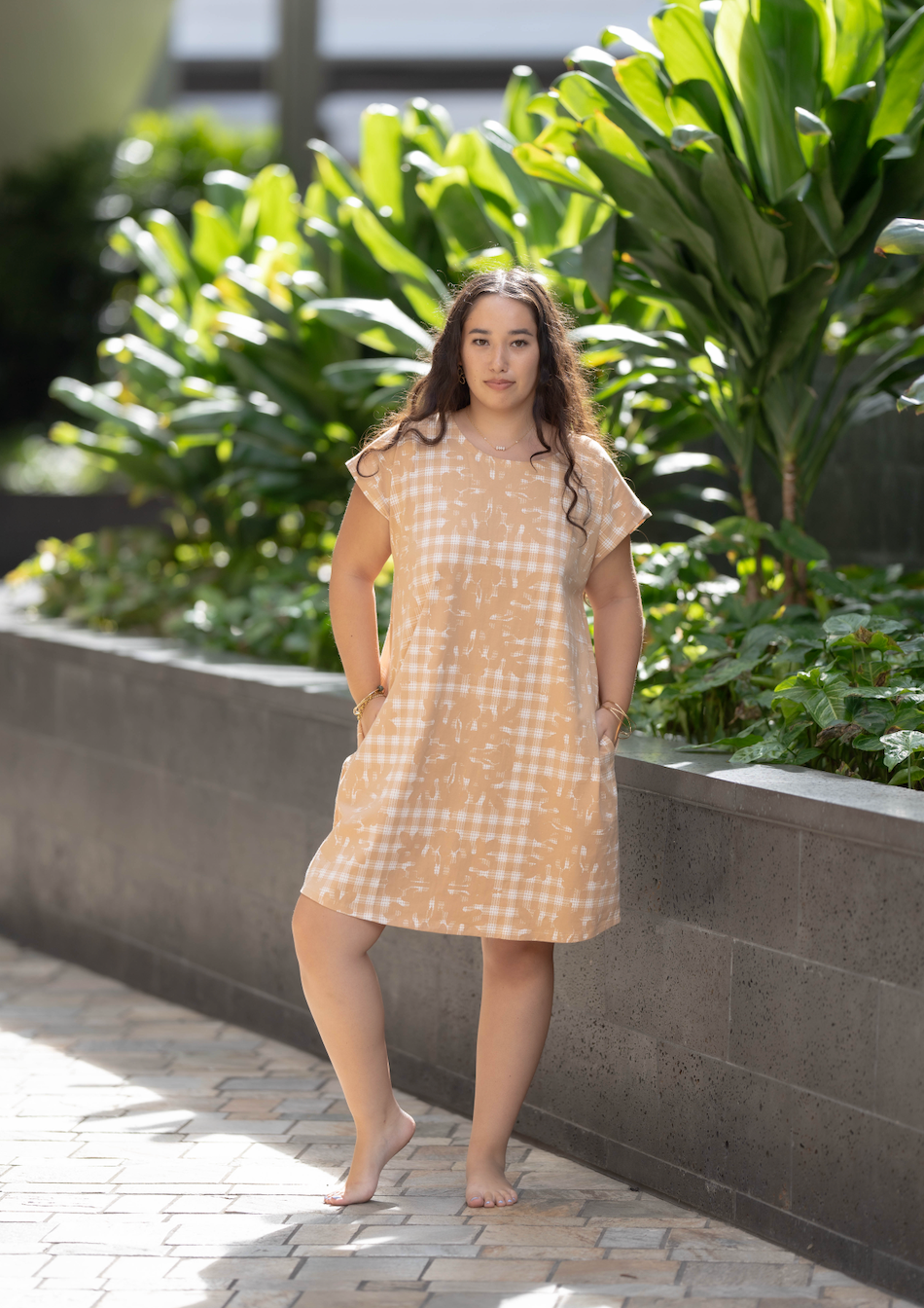 Hannah Dress Hibiscus Hawaiian Quilt