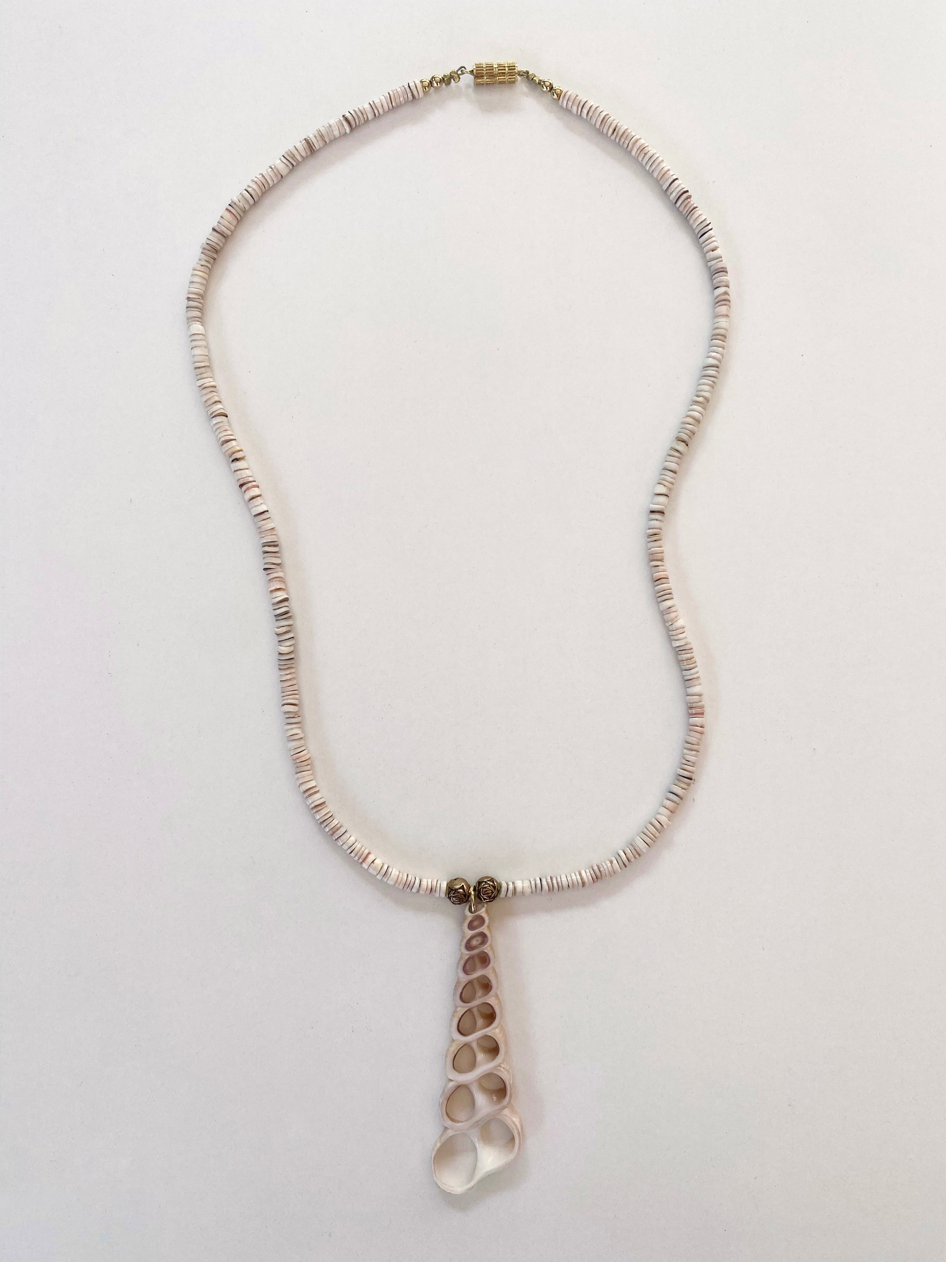 Kaila Cut-Cone Seashell necklace