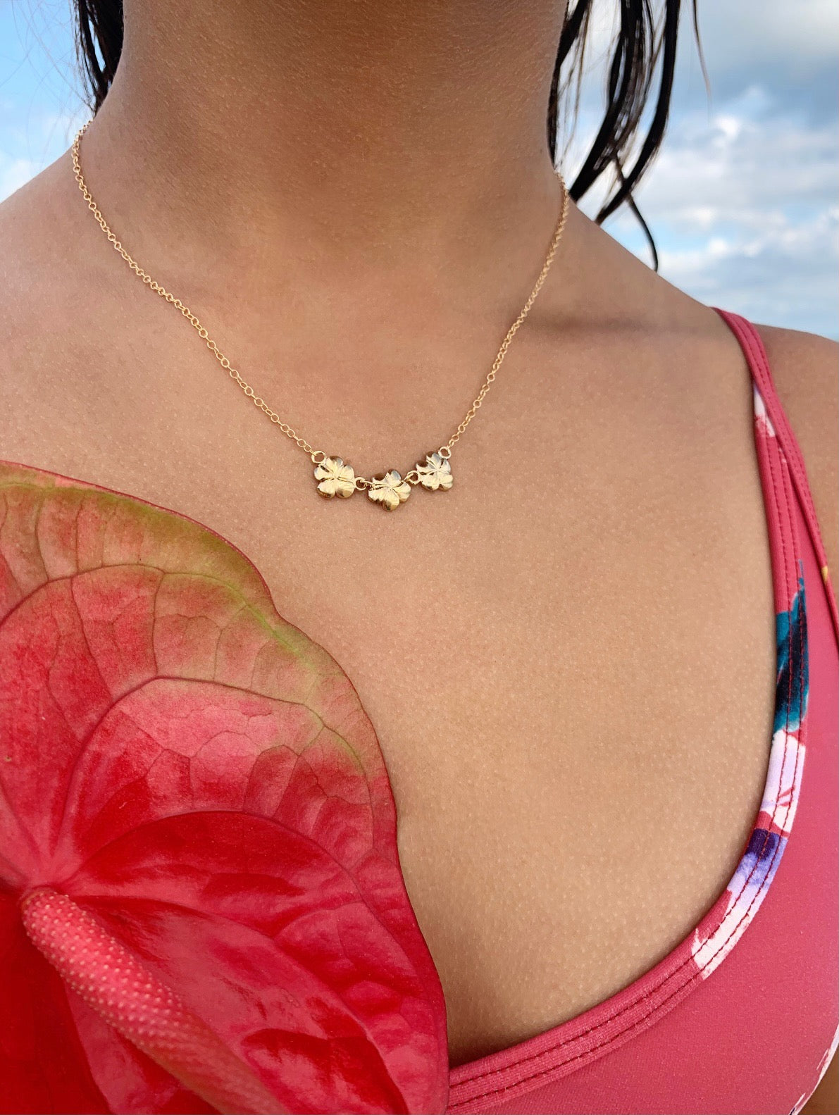 Melia Trio Flower Connector necklace