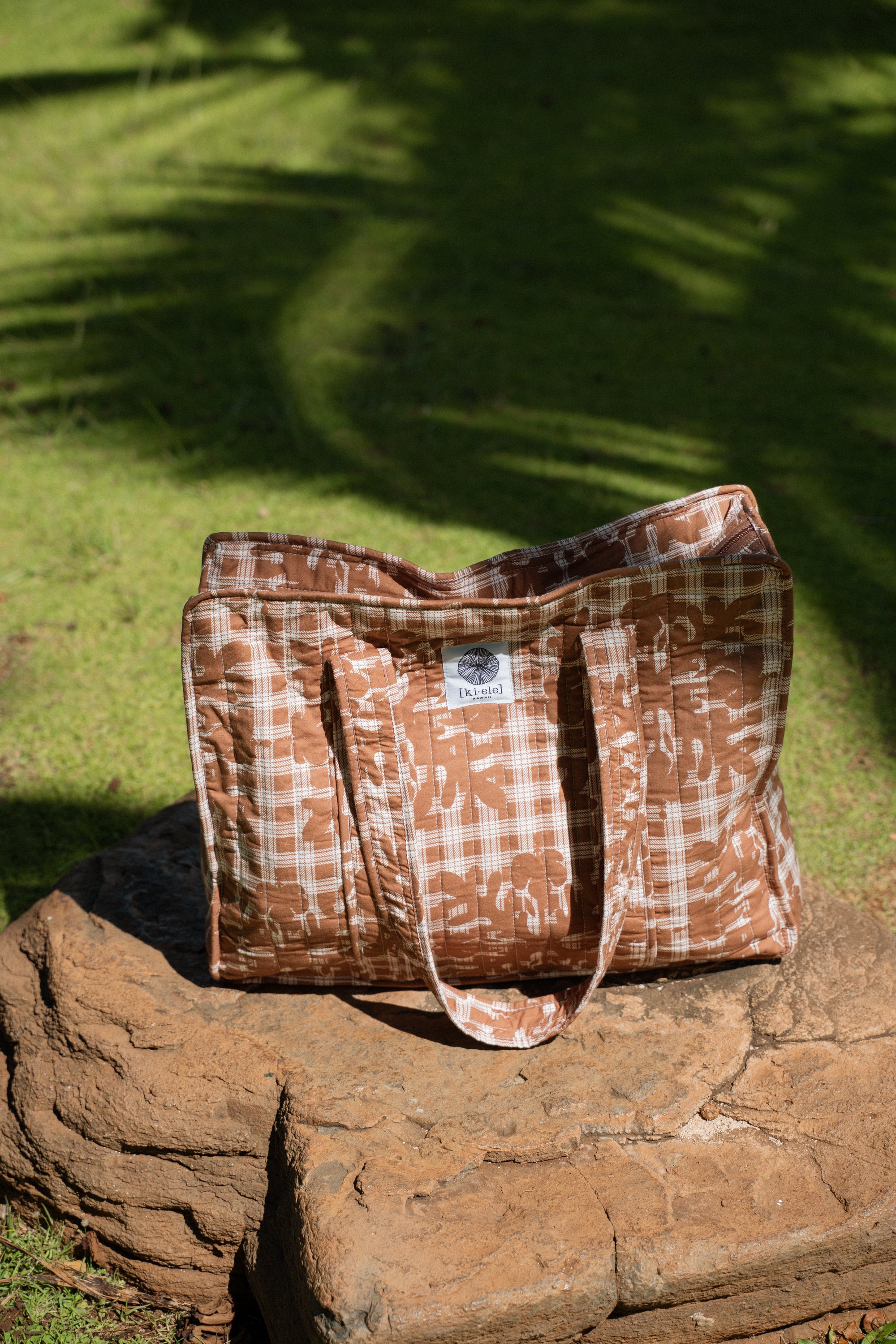 Multipurpose Hibiscus Hawaiian Quilt Bags