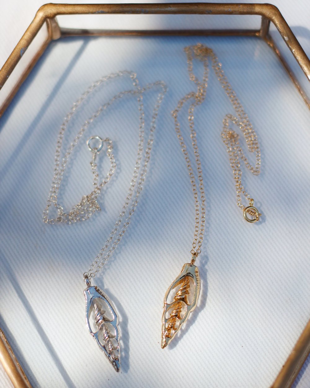 *LAST ONES Vertical Sunset Sliced Shell necklace