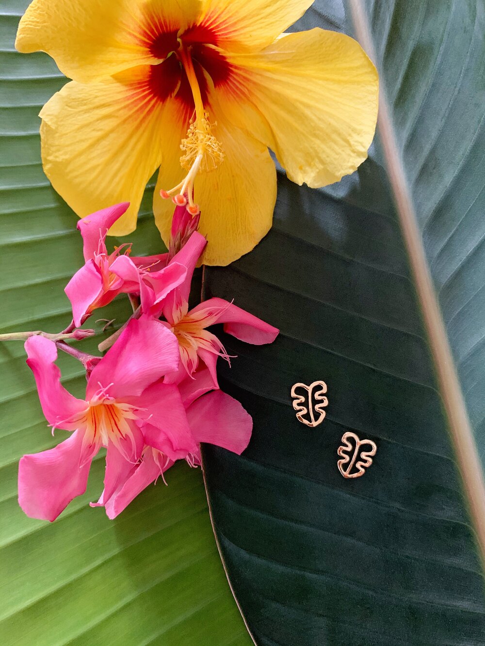 Silhouette Monstera studs